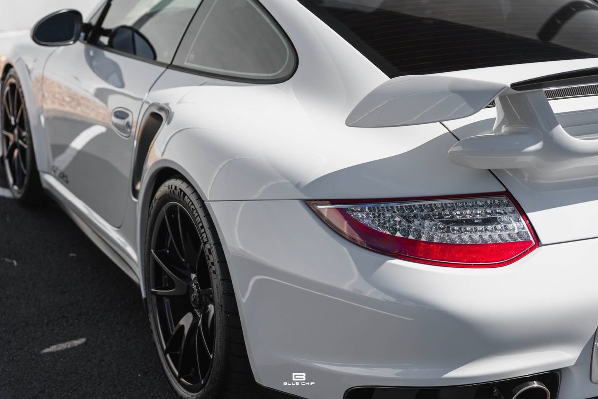 Used 2011 Porsche 911 GT2 RS RWD image 38