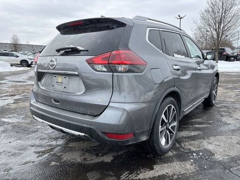 Used 2018 Nissan Rogue SL w/ Premium Package image 11
