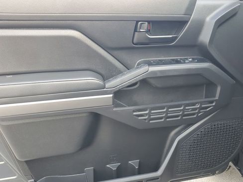 Certified 2024 Toyota Tacoma SR5 image 40