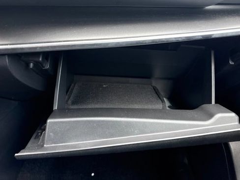 Used 2025 Nissan Rogue SV FWD image 22