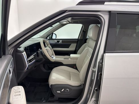 Used 2024 Hyundai Santa Fe Limited FWD image 5
