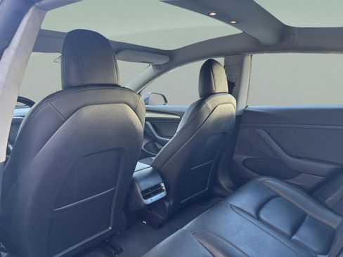 Used 2021 Tesla Model 3 Standard Range Plus image 27