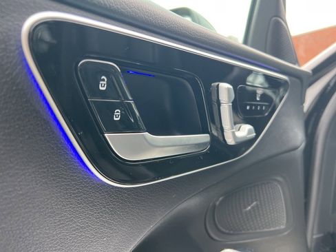 Used 2023 Mercedes-Benz C 300 4MATIC Sedan image 13