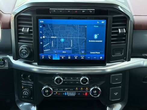 Used 2021 Ford F150 Lariat w/ Equipment Group 502A High AWD/4WD image 22