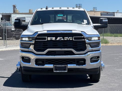 New 2026 RAM 3500 Tradesman AWD/4WD image 8