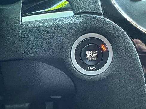 Used 2019 Chrysler 300 S RWD image 22