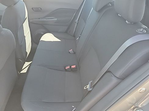 New 2025 Nissan Kicks Play S image 32
