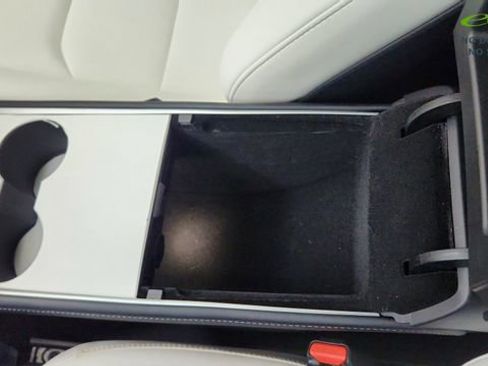 Used 2022 Tesla Model 3 Long Range AWD/4WD image 53