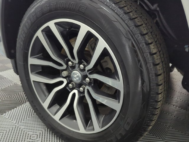 Used 2025 RAM 1500 Limited AWD/4WD image 39