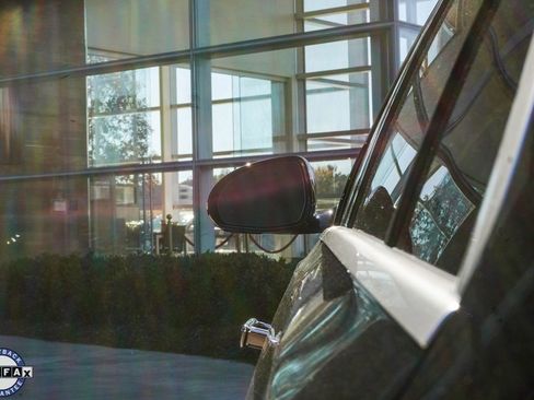 Used 2024 Mercedes-Benz E 350 4MATIC Sedan image 9