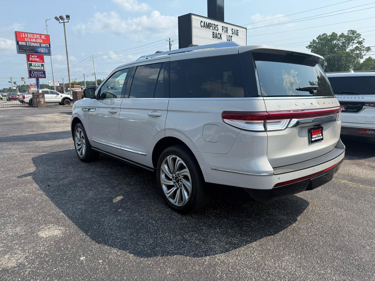 Used 2022 Lincoln Navigator Reserve AWD/4WD image 5
