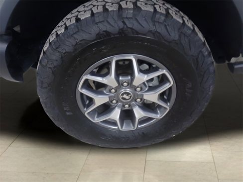 Certified 2025 Ford Bronco Badlands image 7