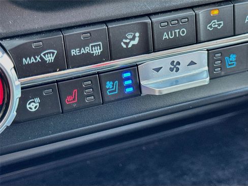 Used 2024 Ford F250 Lariat w/ Lariat Ultimate Package AWD/4WD image 12