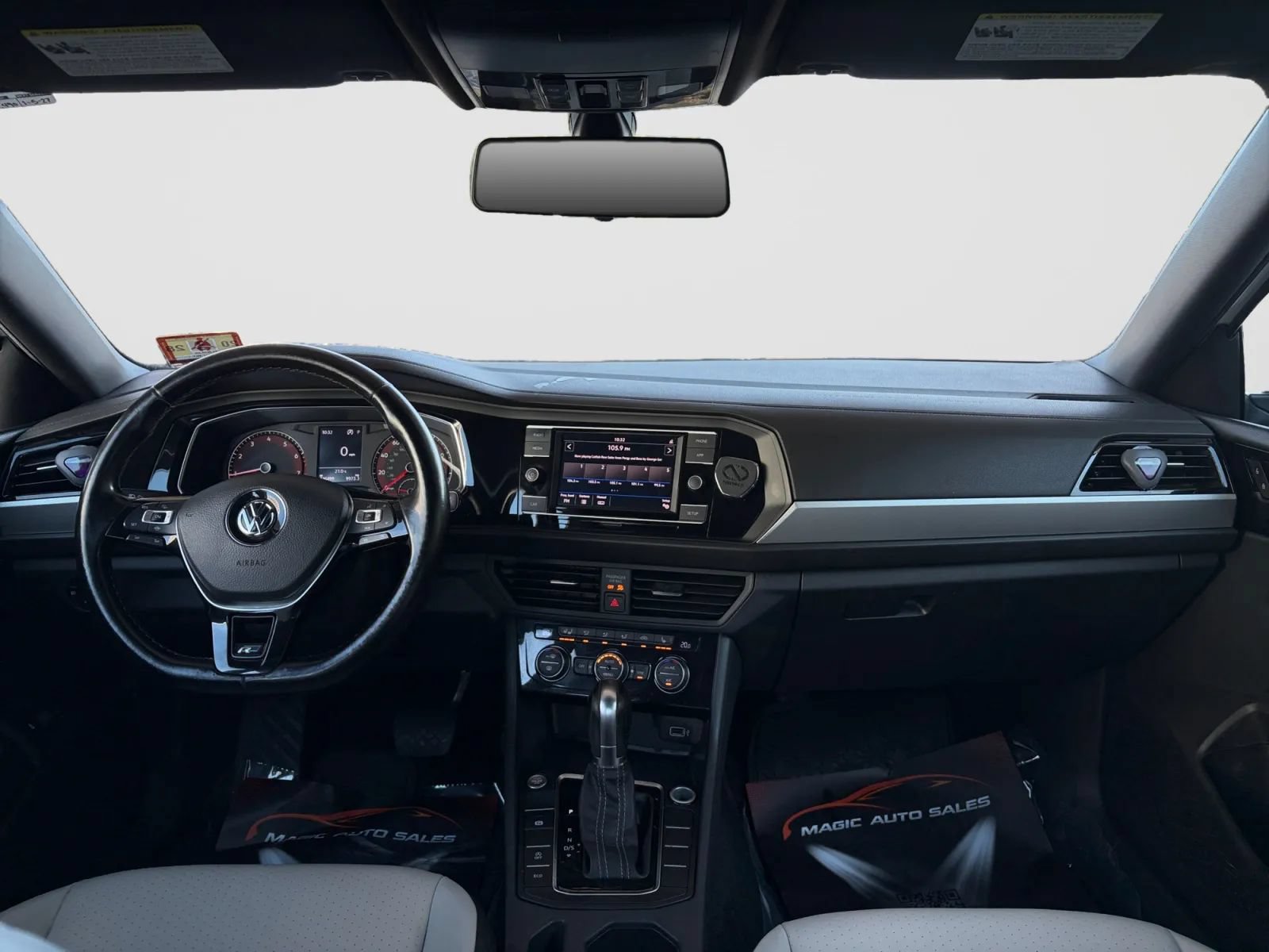 Used 2019 Volkswagen Jetta R-Line w/ R-Line Cold Weather Package FWD image 22