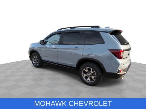 Used 2022 Honda Passport TrailSport image 7