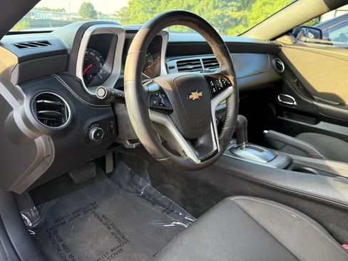 Used 2015 Chevrolet Camaro LT RWD image 17