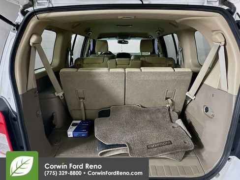 Used 2011 Nissan Pathfinder SV AWD/4WD image 24