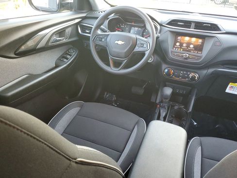 Used 2023 Chevrolet TrailBlazer LT image 11
