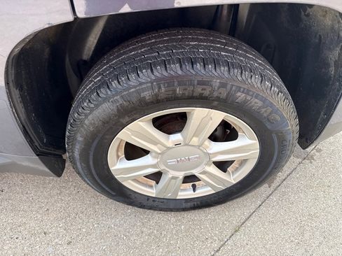 Used 2014 GMC Terrain SLE FWD image 17