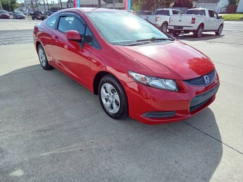 Used 2013 Honda Civic LX image 2