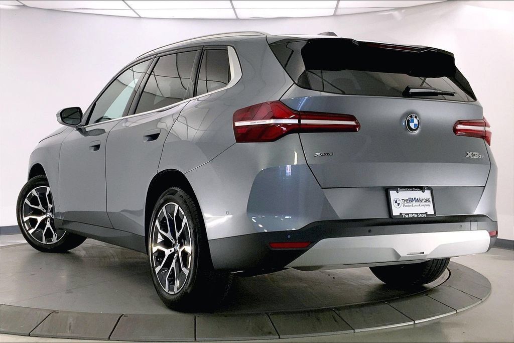 Used 2025 BMW X3 xDrive30i w/ Premium Package AWD/4WD image 10