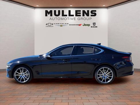 Used 2024 Genesis G70 2.5T RWD image 8