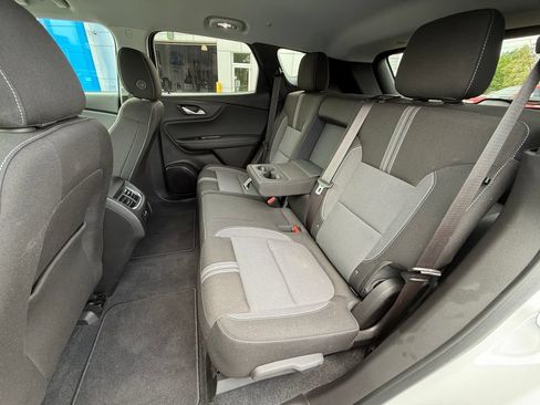 Certified 2024 Chevrolet Blazer LT w/ Convenience Package FWD image 30