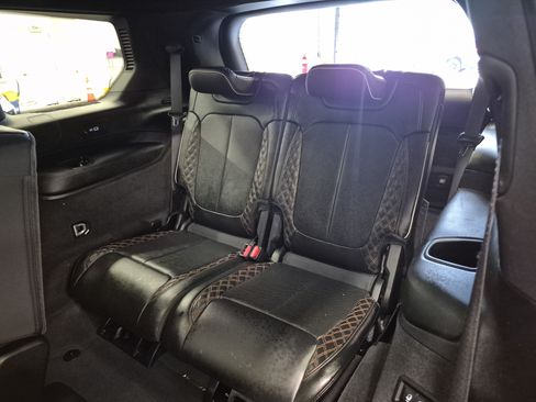 Used 2021 Jeep Grand Cherokee L Summit w/ Luxury Tech Group V AWD/4WD image 19