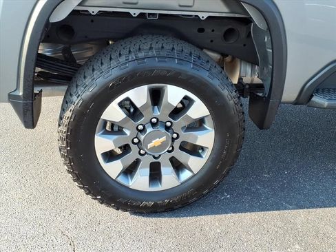 Used 2025 Chevrolet Silverado 2500 Custom w/ Custom Convenience Package AWD/4WD image 21