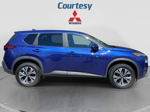 Used 2023 Nissan Rogue SV AWD/4WD image 8