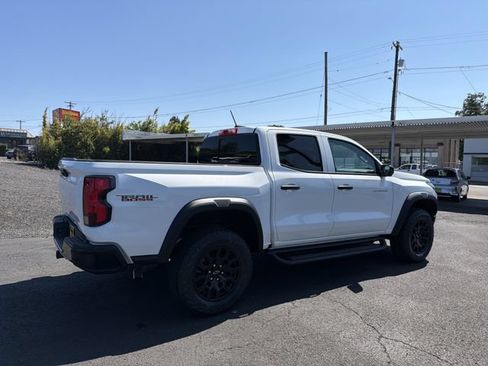 Used 2026 Chevrolet Colorado Trail Boss AWD/4WD image 7