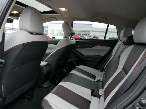 Used 2022 Subaru Crosstrek 2.5i Limited w/ Moonroof Package 2 AWD/4WD image 33