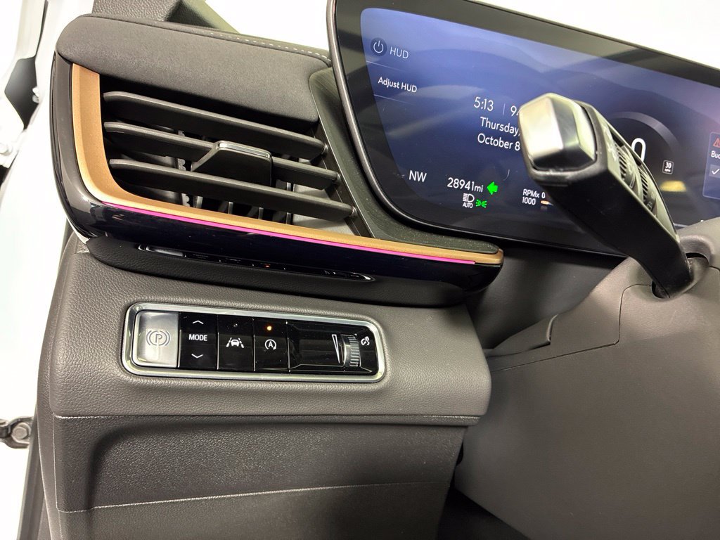 Used 2025 Buick Envision Sport Touring AWD/4WD image 18