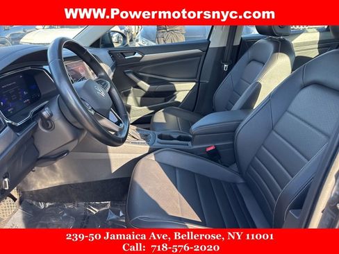 Used 2022 Volkswagen Jetta SE image 28