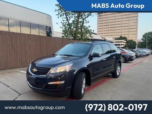 Used 2016 Chevrolet Traverse LS image 1