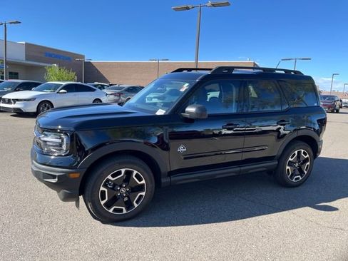 Used 2024 Ford Bronco Sport Outer Banks w/ Tech Package image 1