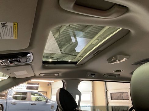 New 2026 Kia Carnival SX FWD image 19