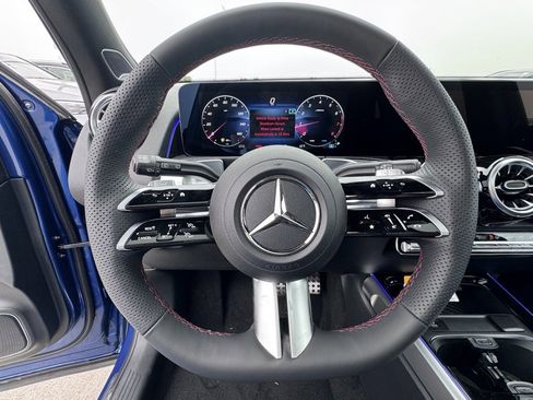 Used 2024 Mercedes-Benz GLB 250 image 23