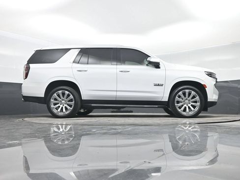 Used 2021 Chevrolet Tahoe Premier w/ Premium Package AWD/4WD image 31