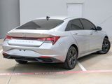 Used 2023 Hyundai Elantra SEL image 3