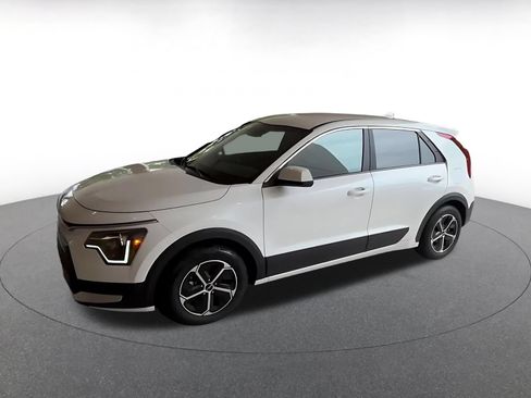 Used 2026 Kia Niro LX FWD image 8