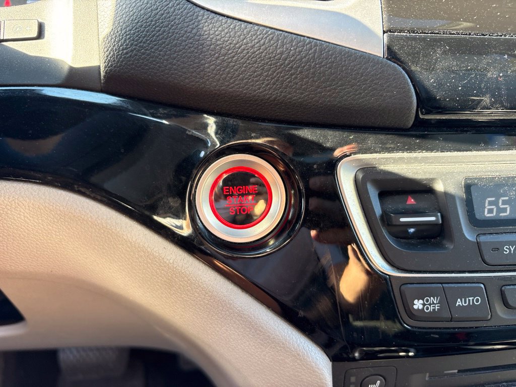 Used 2016 Honda Pilot Elite image 25