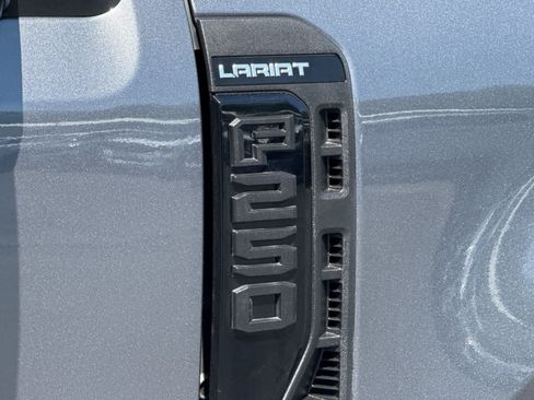 Used 2023 Ford F250 Lariat w/ Lariat Ultimate Package AWD/4WD image 30