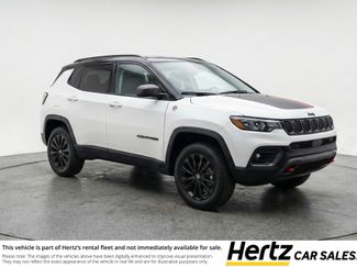 Used 2025 Jeep Compass Trailhawk video 1