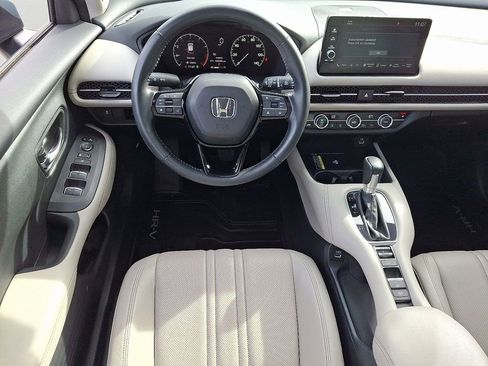 Used 2023 Honda HR-V EX-L image 11