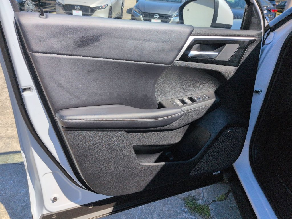 Used 2025 Mitsubishi Outlander SE AWD/4WD image 11