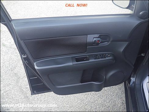 Used 2009 Scion xB FWD image 36