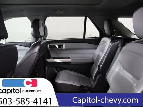 Used 2021 Ford Explorer XLT w/ Equipment Group 202A AWD/4WD image 29