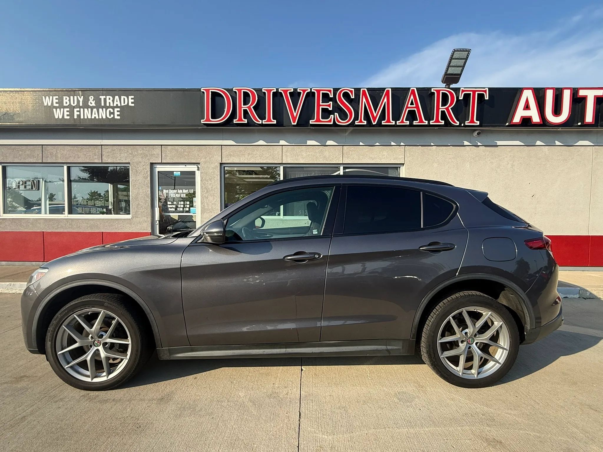 Used 2018 Alfa Romeo Stelvio Ti Sport AWD/4WD image 5