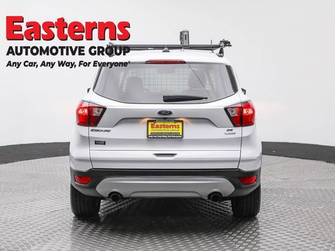 Used 2019 Ford Escape SE FWD image 6
